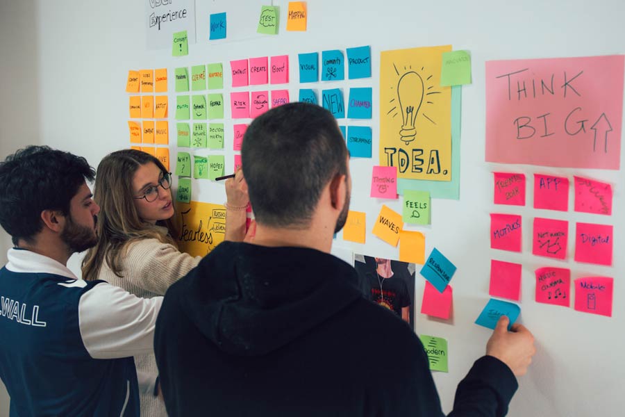 Design-Express-curso-corto-en-innovacion-experiencia-de-usuario-y-design-thnking