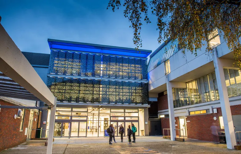 220-1218-P-Epsom_Business-School-Exterior_8081